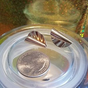 Silver Avon Curled Earrings